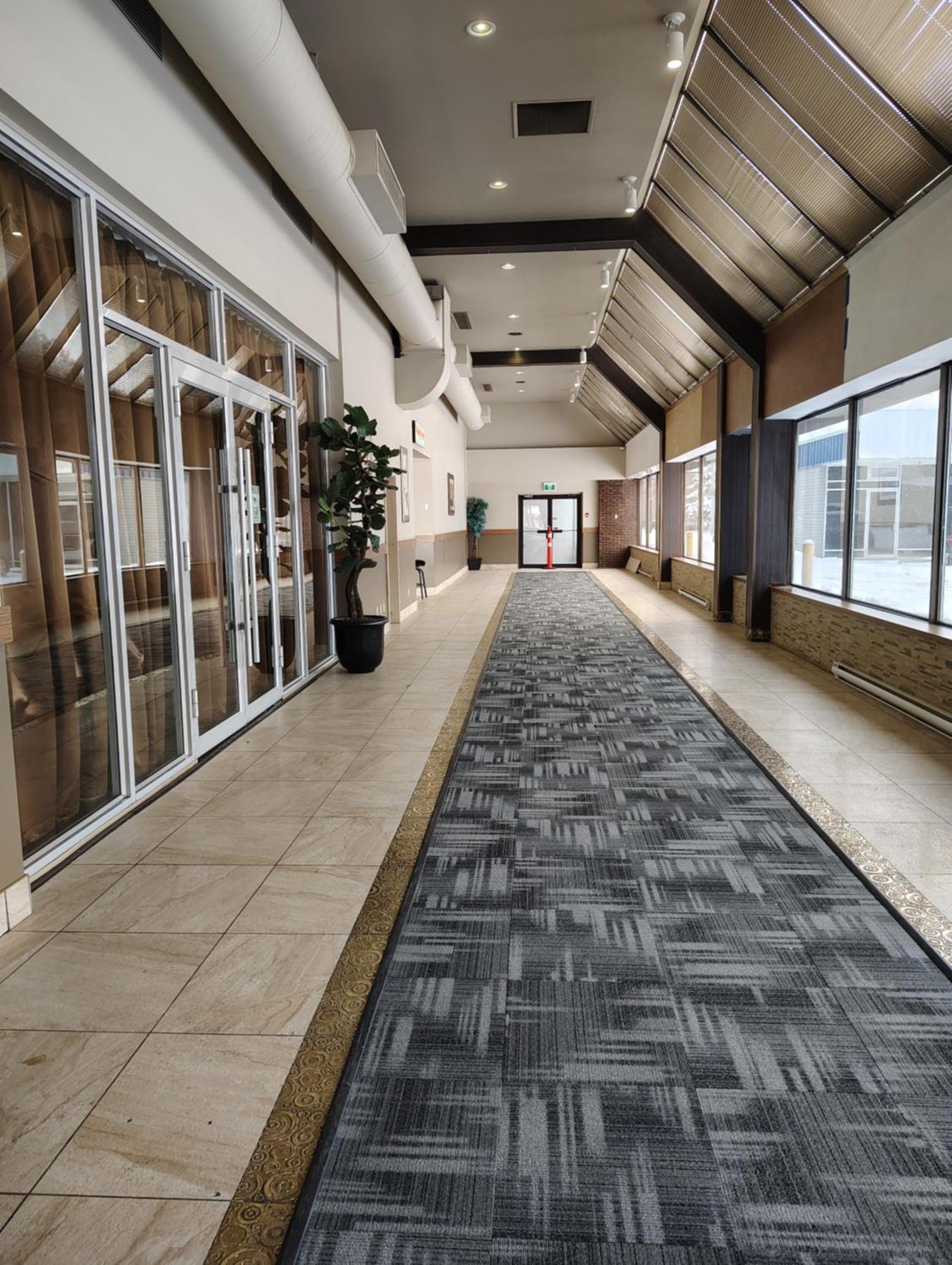The Lodge Inn Edmonton Exterior photo